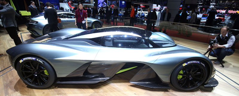 Aston Martin Hybrid Valkyrie 2020